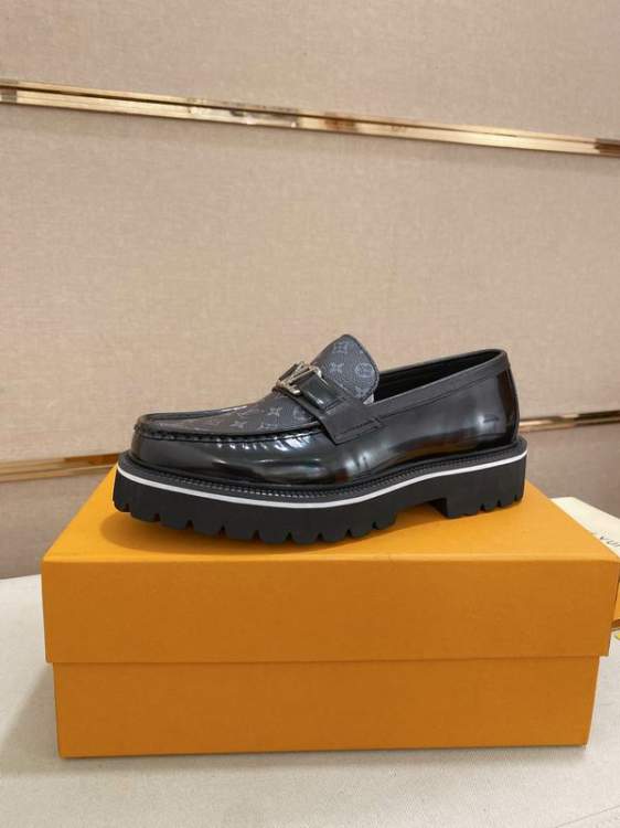 Picture of Louis Vuitton Shoes _SKULVsz38-45hnh070714606